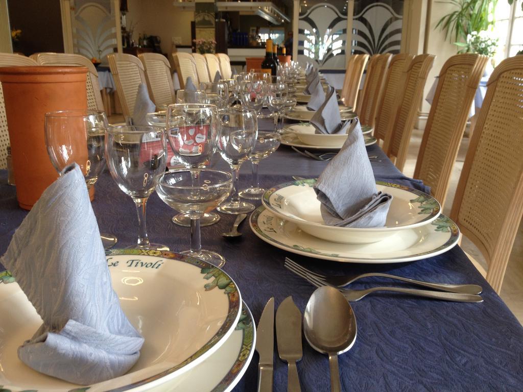 Hotel Le Tivoli Vic-en-Bigorre Ngoại thất bức ảnh