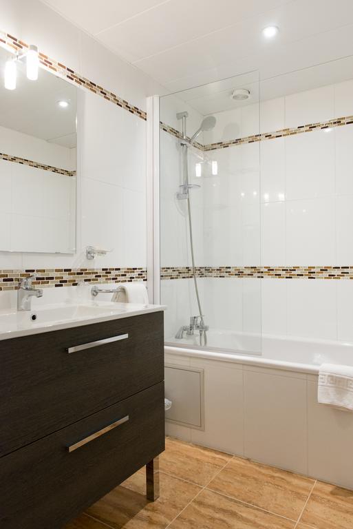 Hotel Le Tivoli Vic-en-Bigorre Ngoại thất bức ảnh