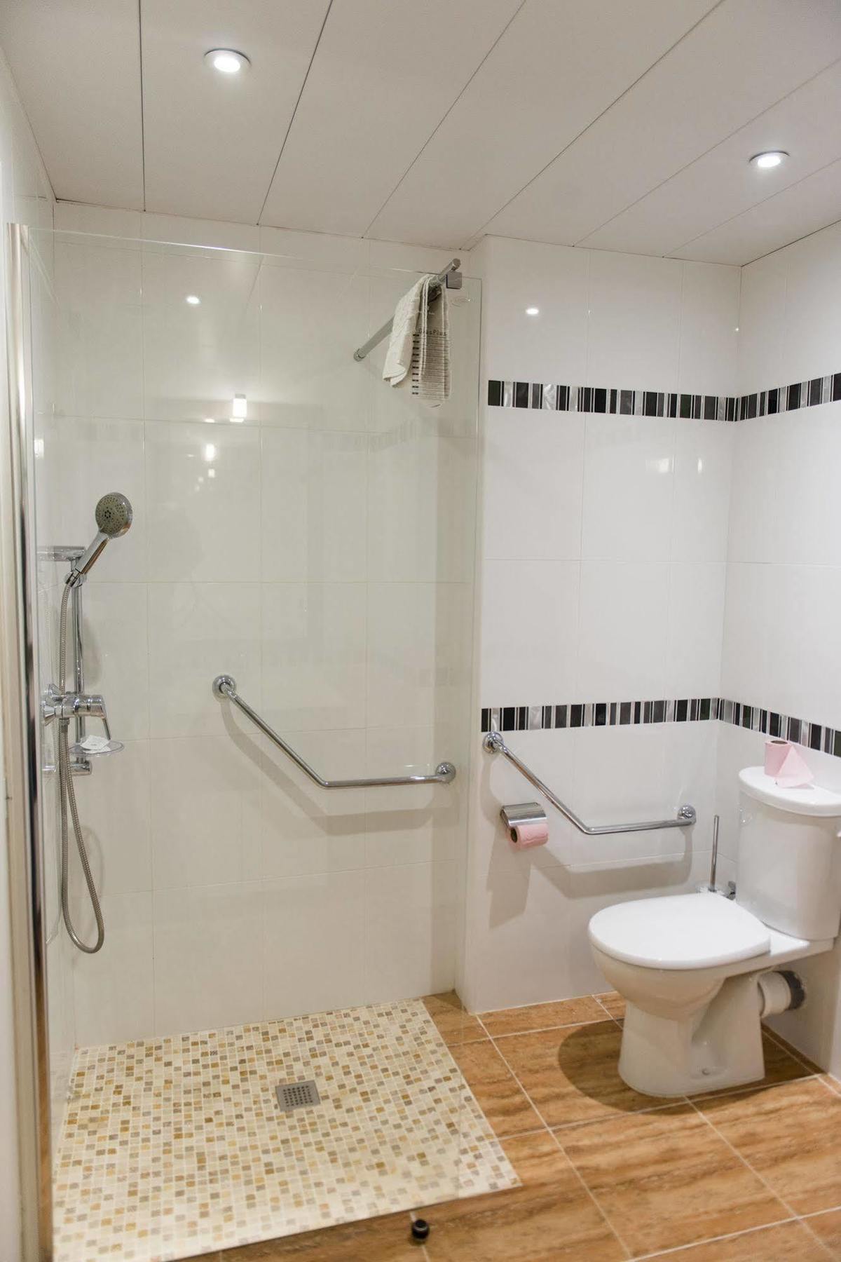 Hotel Le Tivoli Vic-en-Bigorre Ngoại thất bức ảnh