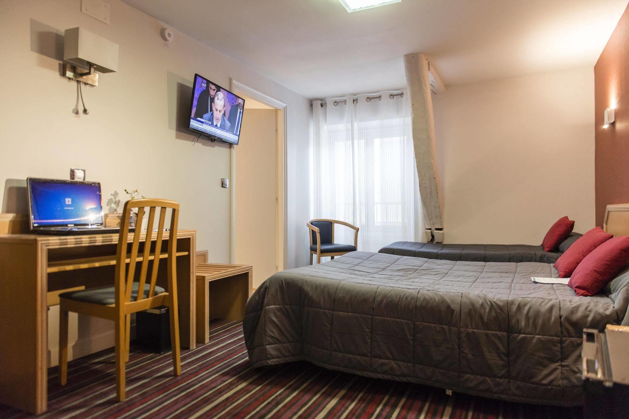 Hotel Le Tivoli Vic-en-Bigorre Ngoại thất bức ảnh
